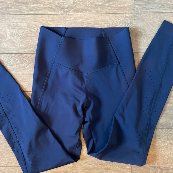 Myprotein Velocity Sculpt Leggings in Midnight - Picture 3 of 3